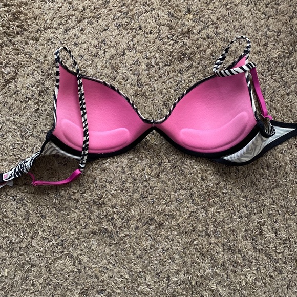 Victoria’s Secret PINK Scoopneck Bra - Picture 4 of 5